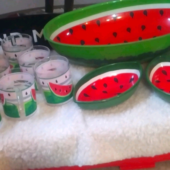 Party set - Picture 1 of 4